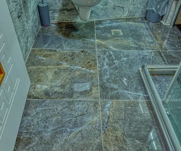 New Galata מלון 2*