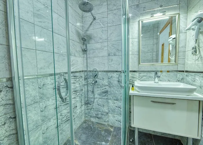 New Galata מלון 2*